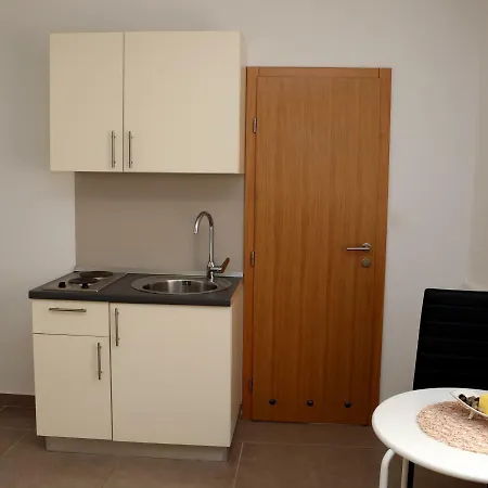 Apollo Gostinjska kuća