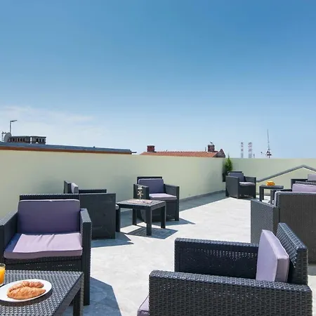 Apollo Guest house 3*