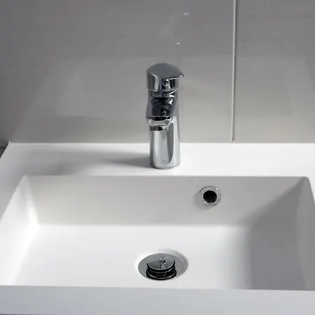 Apollo Pola
