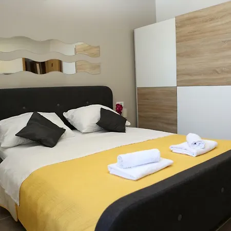 Apollo Guest house